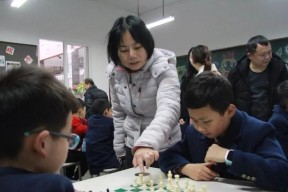 国际象棋大战布子与走子（探索象棋世界的策略与技巧）